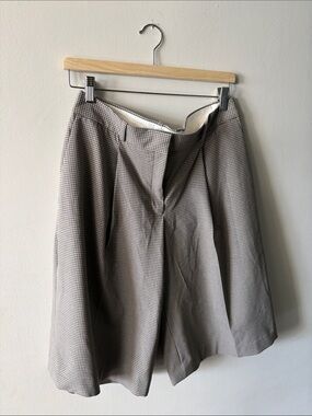 Aritzia Touchpoint Shorts